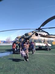 Военные летчики доставили в кризисные районы более 10 тонн гуманитарной помощи