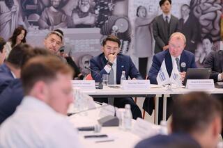 Открытый диалог: Министр Жаслан Мадиев встретился с IT-рынком для обсуждения вопросов развития отрасли