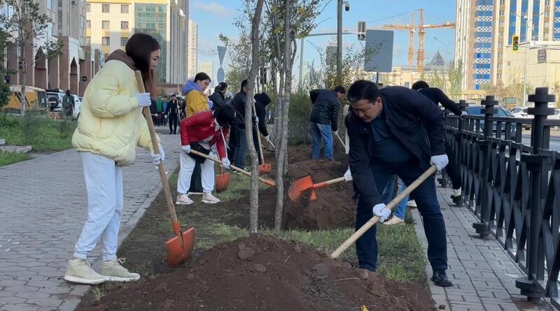В Астане в рамках экологического месячника «Жасыл Астана» приняли участие более 66 тысяч человек.
