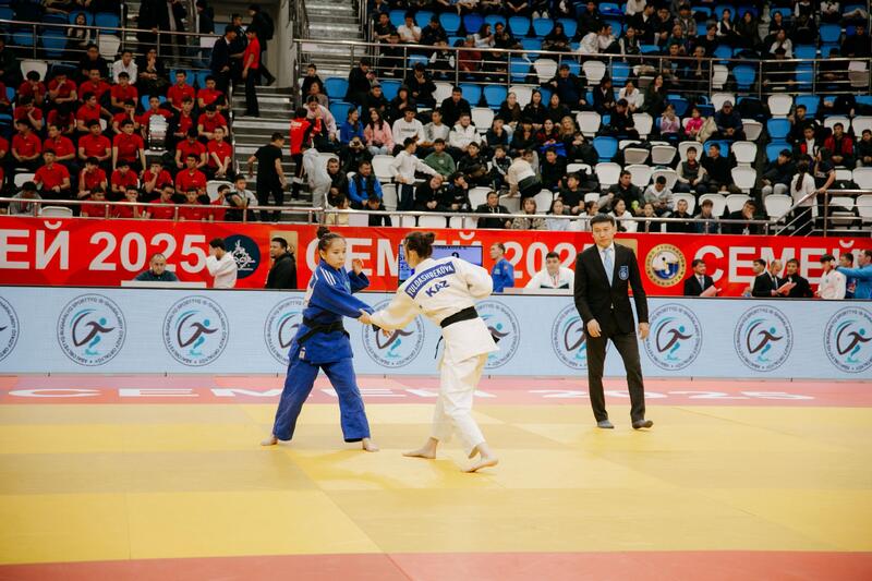 Спортсмены области Абай стали чемпионами в смешанном командном первенстве по дзюдо