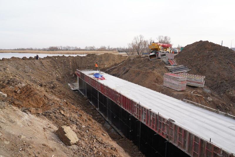 Рабочая поездка акима области в Шортандинский район: развитие инфраструктуры и встреча с ветераном труда