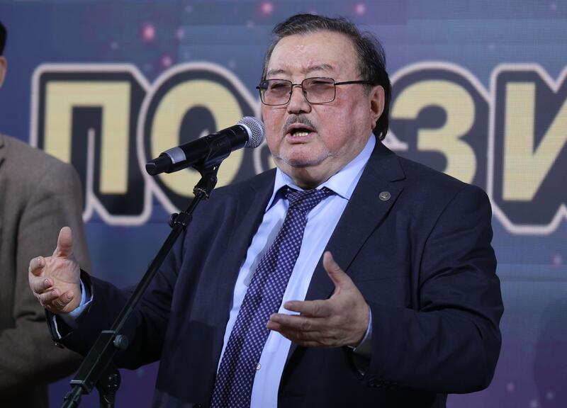 Ербол Карашукеев наградил победителей II республиканского литературного конкурса «Асқақ рухты Әулиеата»