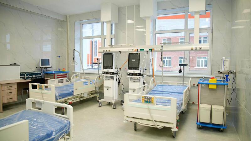 НОВАЯ БОЛЬНИЦА В РИДДЕРЕ: БОЛЕЕ 50 ТЫСЯЧ ЖИТЕЛЕЙ ВПЕРВЫЕ ПОЛУЧАЮТ ДОСТУП К СПЕЦИАЛИЗИРОВАННОЙ ПОМОЩИ