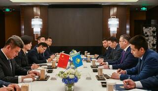 Глава МИД Казахстана встретился с представителями китайского бизнеса