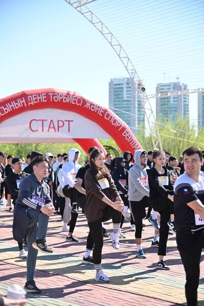 В Актобе прошёл массовый забег «Жубанов RUN», посвящённый 100-летию Алии Молдагуловой