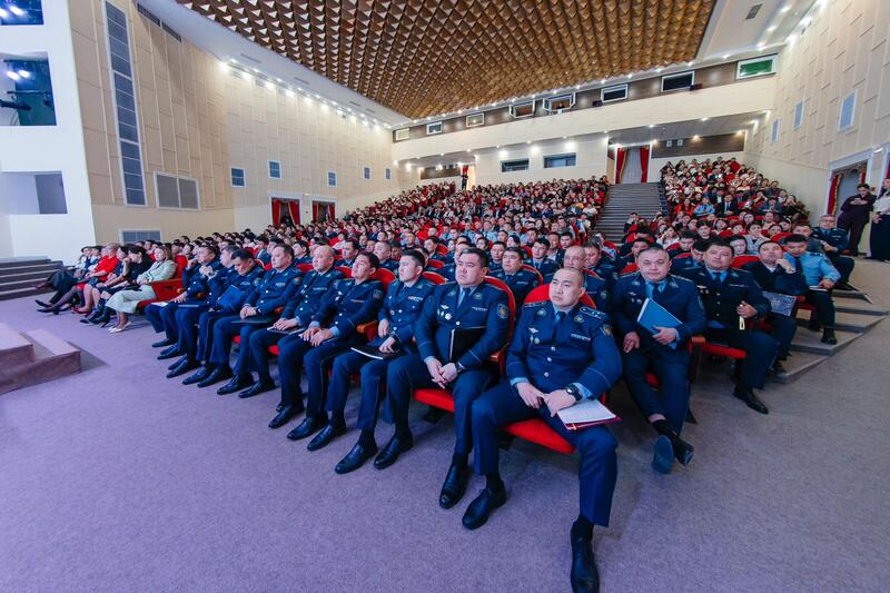 Вопросы безопасности в школах Атырау обсудили на встрече с участием акима области