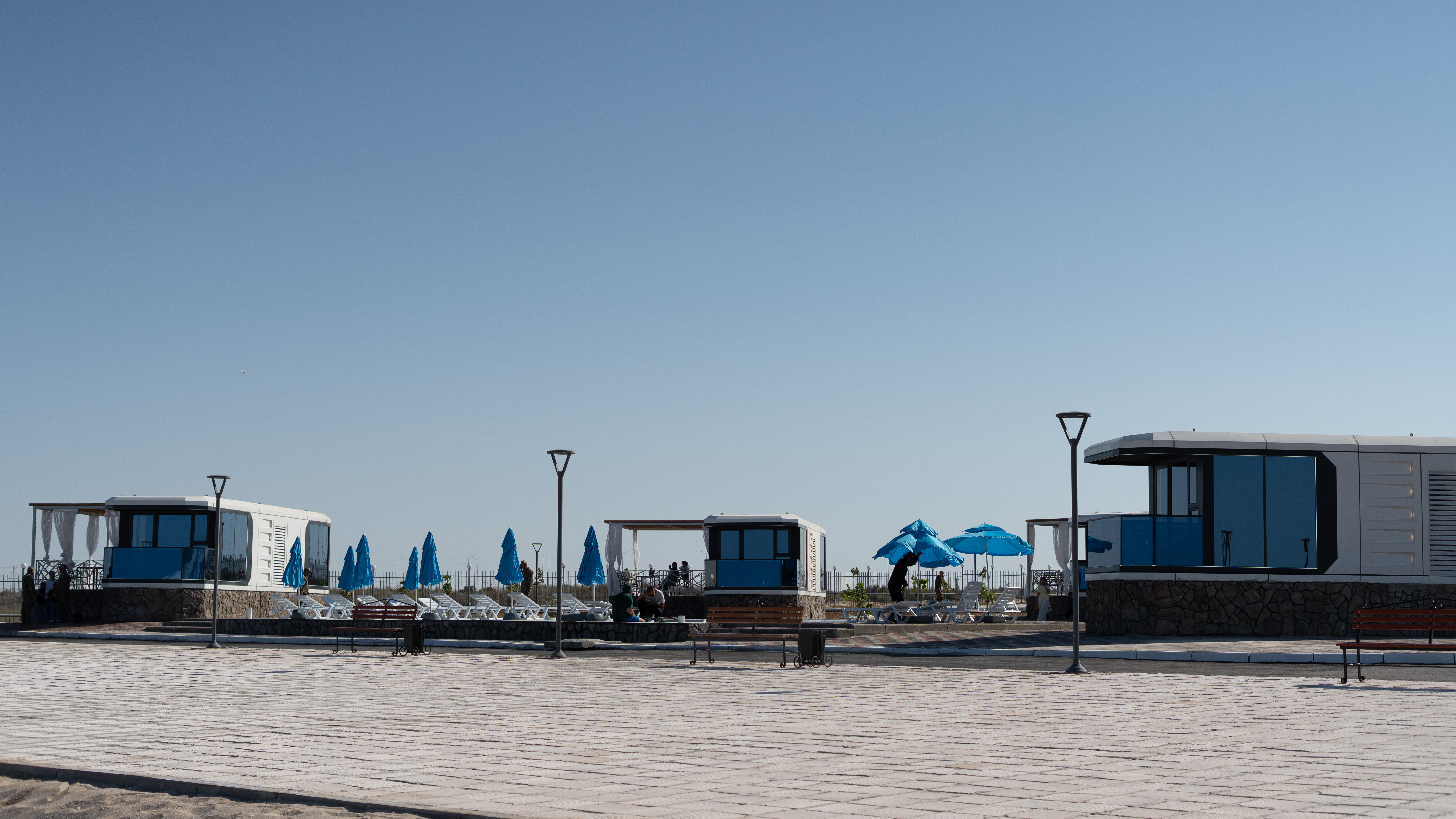 Чингис Аринов открыл первый в Казахстане центр отдыха «112 Resort Aktau» для сотрудников МЧС