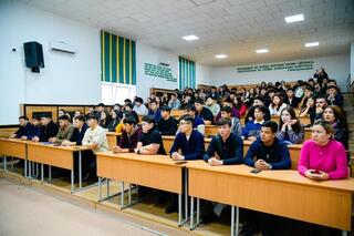 «Закон и порядок»: столичным студентам показали учебный судебный процесс о сталкинге