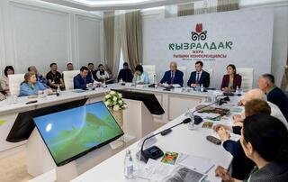 Жамбылская область укрепляет статус края тюльпанов — стартовал международный фестиваль