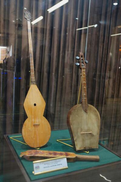 В ТУРКЕСТАНЕ ПРОШЛА ВЫСТАВКА «РУХ САРДАРЫ», ПОСВЯЩЕННАЯ 95-ЛЕТИЮ УЗБЕКАЛИ ЖАНИБЕКОВА