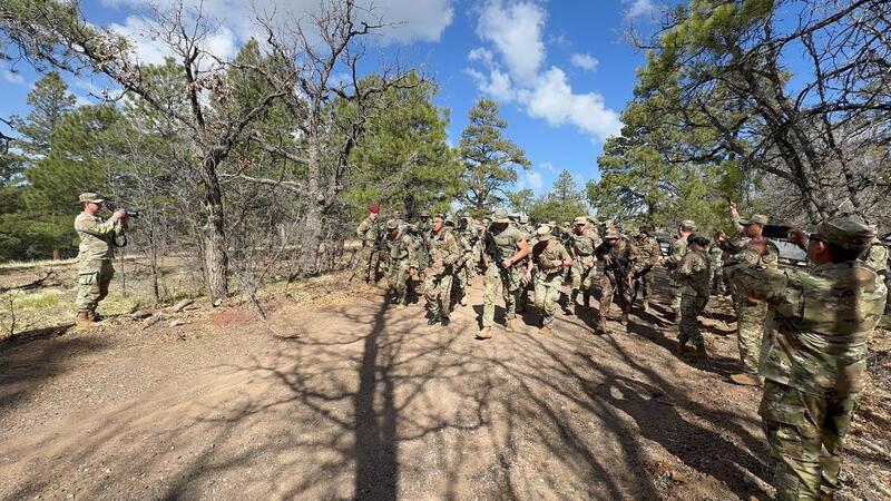 Лучшие в марш-броске и стрельбе: казахстанские сержанты успешно выступили на конкурсе Best warrior в США
