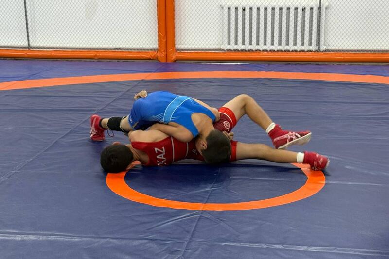 В селе Дияр предприниматели и местные жители построили спортзал