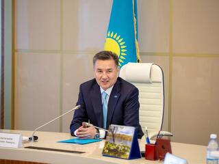 В честь профессионального праздника аким ВКО наградил работников культуры и искусства