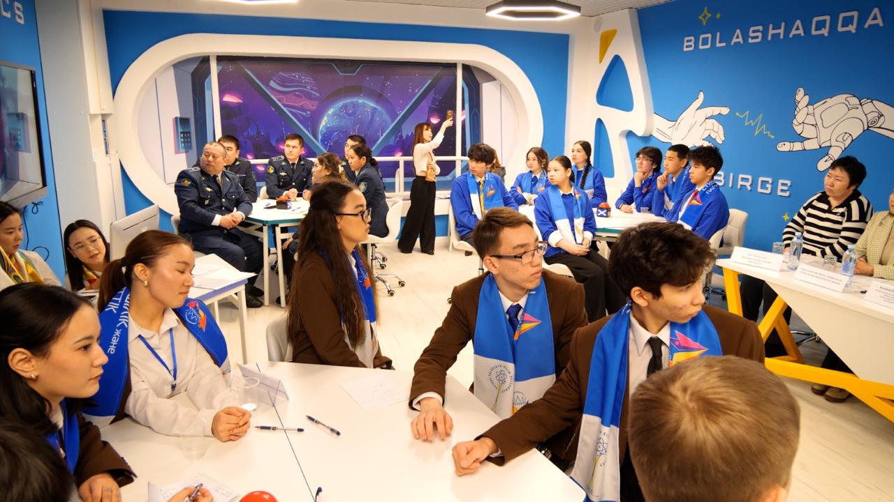 Интеллектуальную игру по обеспечению правопорядка провели среди столичных школьников