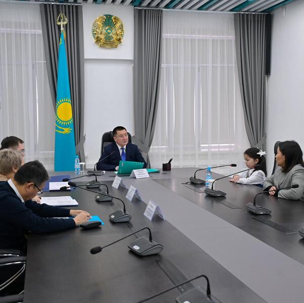 Аким области Асаин Байханов провел личный прием граждан