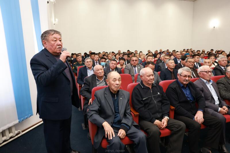 Бейбит Исабаев представил вновь избранного акима Сарканского района