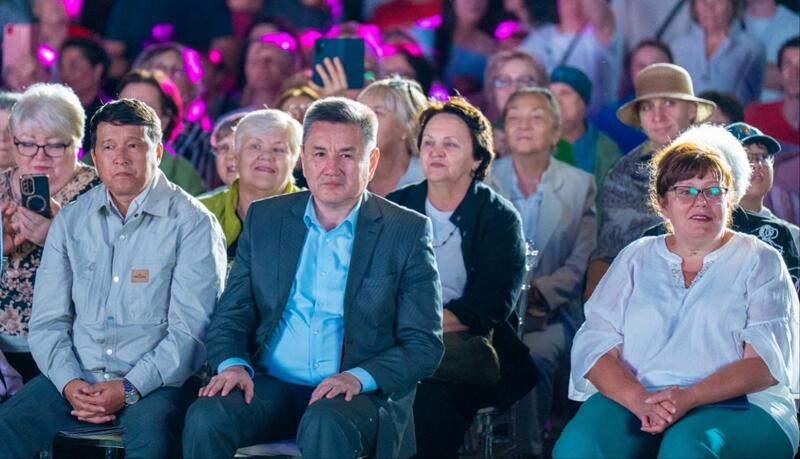 В областном центре ВКО прошел вечер «Оперетта под открытым небом»
