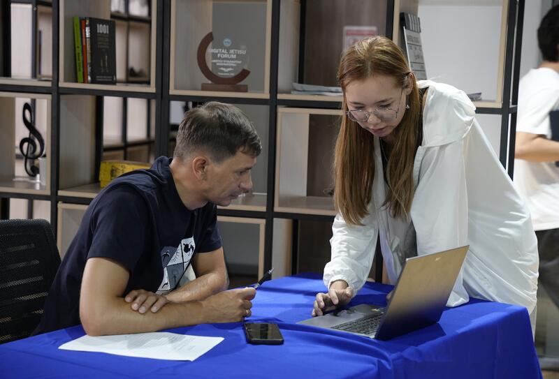 В области Жетісу провели летний хакатон по искусственному интеллекту для молодых разработчиков