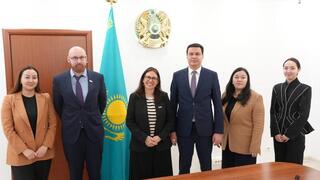 Встреча вице-министра экологии и природных ресурсов Республики Казахстан М.Т. Ошурбаева с директором по взаимодействию со странами NDC Partnership Марианной Панунсио-Фельдман