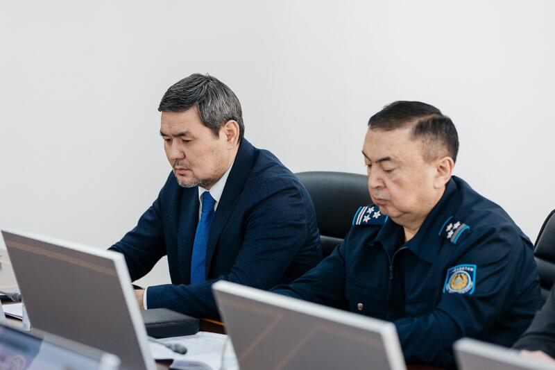 В Атырау состоялось совещание по вопросам экологии и озеленения