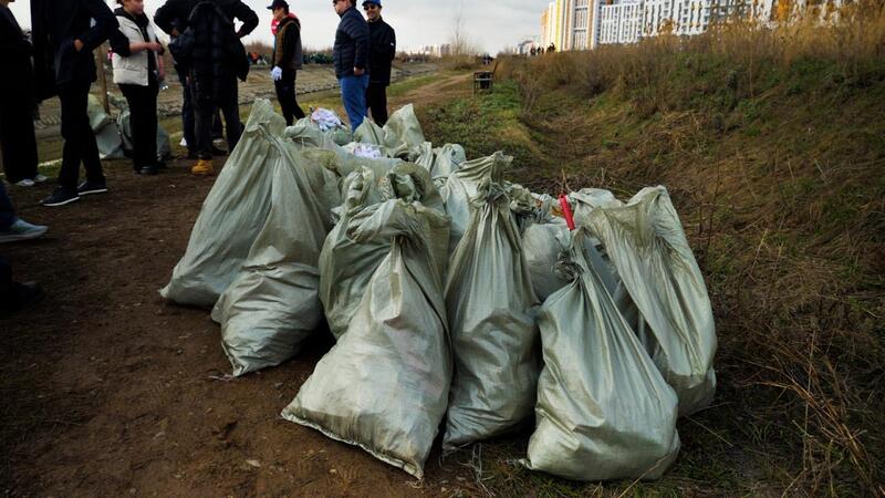 Более тысячи банкиров поддержали экологическую акцию «Таза Қазақстан» в Астане