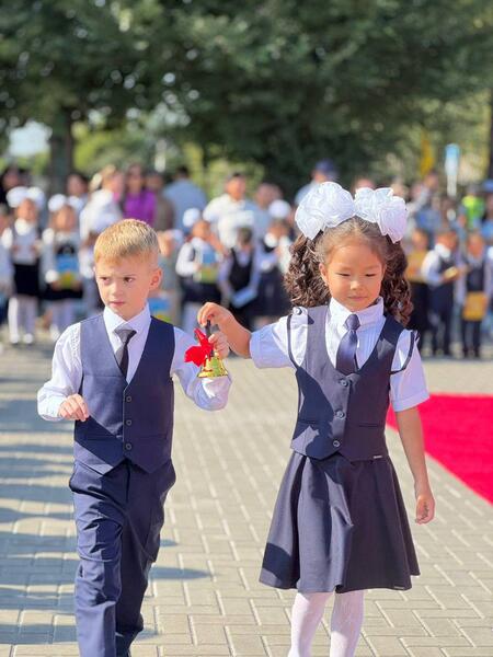 В новом учебном году более 19 тысяч актюбинских первоклассников пошли в школу