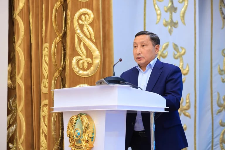 Ермаганбет Булекпаев встретился с жителями Абайского района