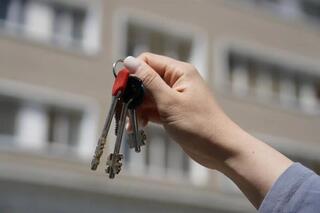 «Очень выгодно»: семья, получившая жилье, рассказала о преимуществах программы «Елорда жастары»