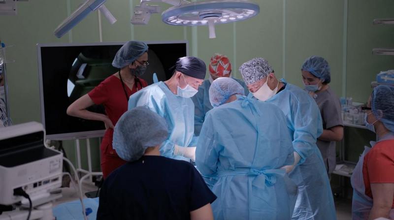 Карагандинские хирурги осваивают передовые технологии в детской проктологии