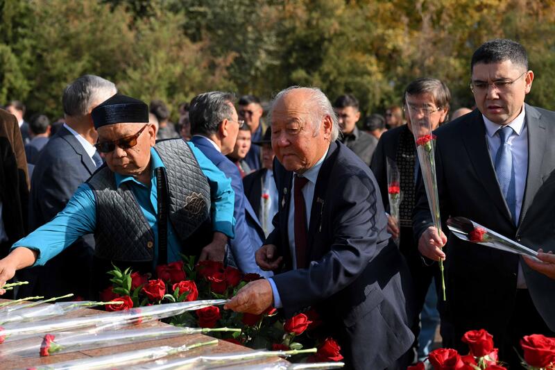 В Шымкенте был показан спектакль «Абай айтқан «Еңлік-Кебек»