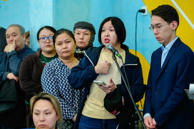 Аким Астаны встретился с жителями района Сарайшык