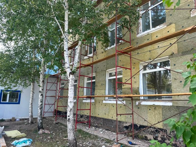К новому учебному году отремонтируют школу и колледж в селе Есиль Осакаровского района