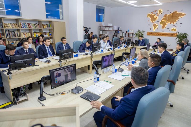 Казахстанские ученые и эксперты предлагают установить единый часовой пояс в стране