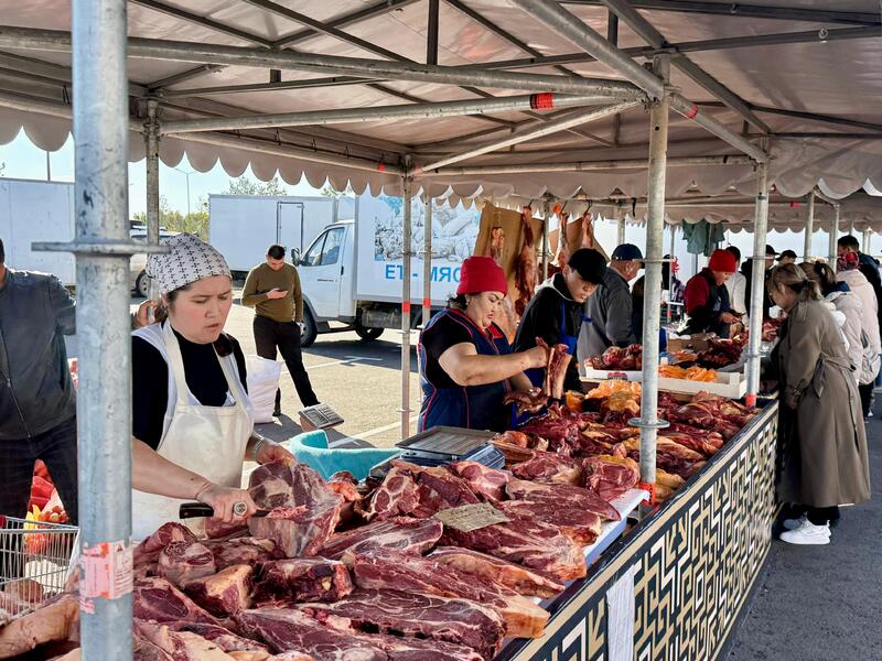 В Астане проходит сельскохозяйственная ярмарка продукции Актюбинской области