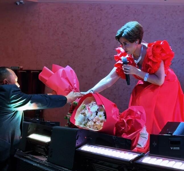 Актюбинцы выразили уважение, встав во время исполнения песни «Әлия»