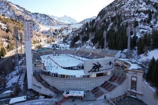 В Алматы продолжается модернизация легендарного катка