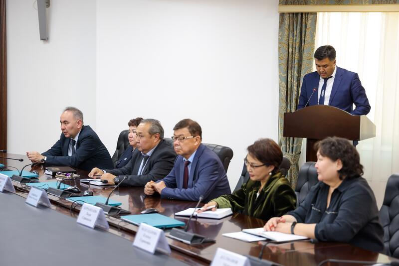 В Высшем Судебном Совете представили новых членов Совета, назначенных Указом Президента от 3 октября 2025 года