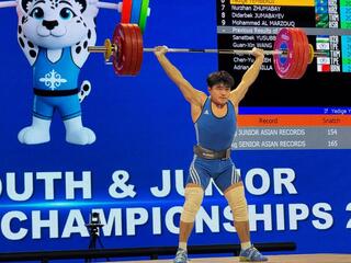 Тяжелая атлетика: Едыге Емберды установил рекорд на чемпионате Азии