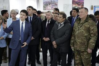 Министр обороны презентовал депутатам Парламента проект Sarbaz+ в Алматы