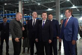 Делегация ВКО посетила предприятие по производству сельхозтехники «Комплекс Агро» в Барнауле