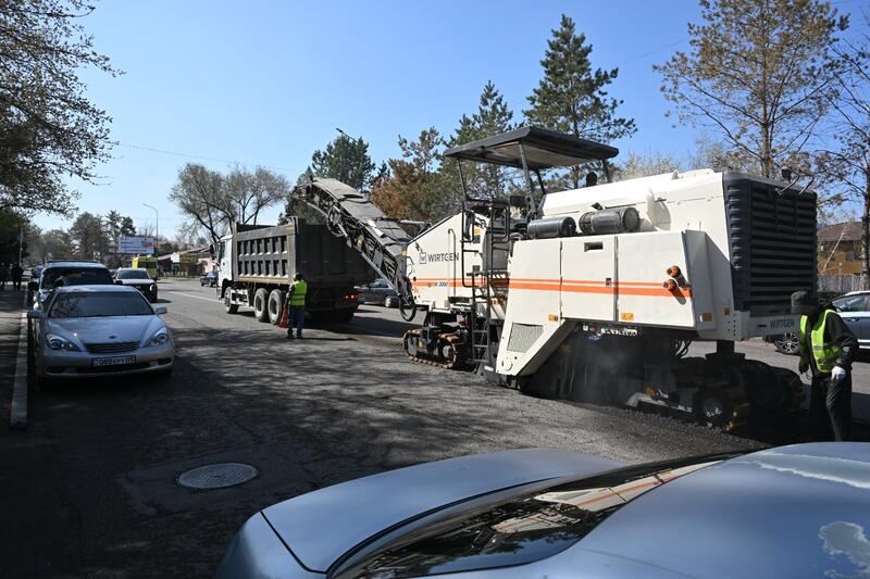 В Талдыкоргане начались активные работы по ремонту дорог