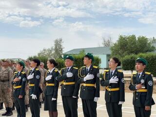 В Бейнеу молодые солдаты продемонстрировали приемы рукопашного боя