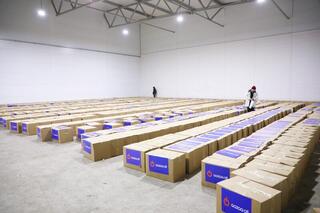 Марафон добрых дел: 1000 продуктовых корзин раздали жителям столицы