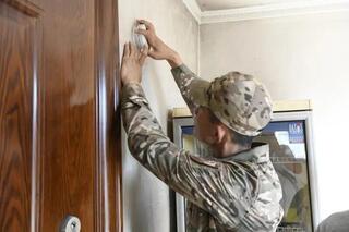 Спасатели и правоохранители напомнили жителям столицы о пожарной безопасности в отопительный сезон