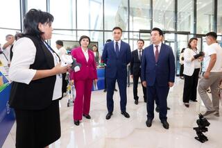 Трансформация родительских комитетов, новые школы, единый дизайн-код, AI и статус педагога – Гани Бейсембаев обозначил ключевые задачи предстоящего учебного года