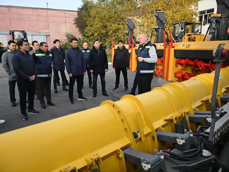 Дархан Сатыбалды поручил расширить объемы уборки и благоустройства Алматы в 2026 году