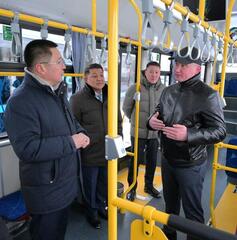 Аким Павлодарской области проверил реализацию инфраструктурных проектов в Аксу