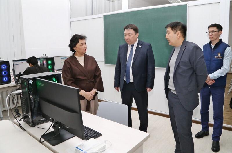 Карагандинские студенты будут учиться киберзащите на оборудовании мирового уровня