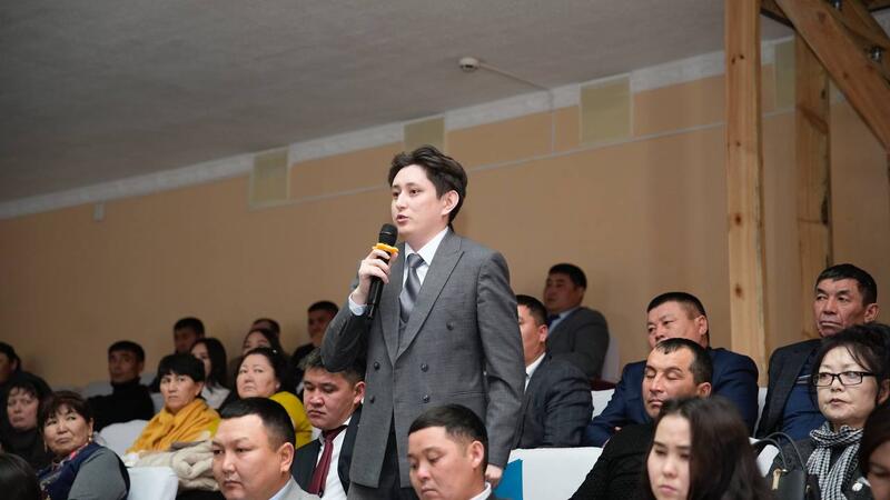 Аким ВКО провел встречу с населением района Самар