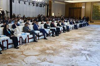 Казахстан усиливает экспорт в Китай: Шаккалиев принял участие в форуме ШОС